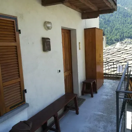 Gran Paradiso Vista Cascata